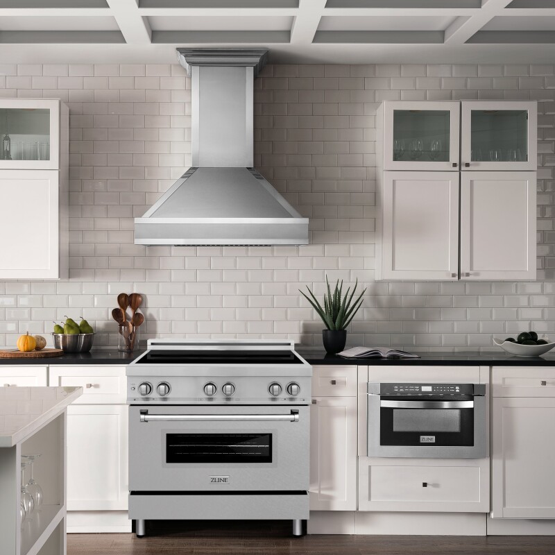 36" 4.6 cu. ft. Induction Range with a 4 Element Stove and Electric Oven RAIND36