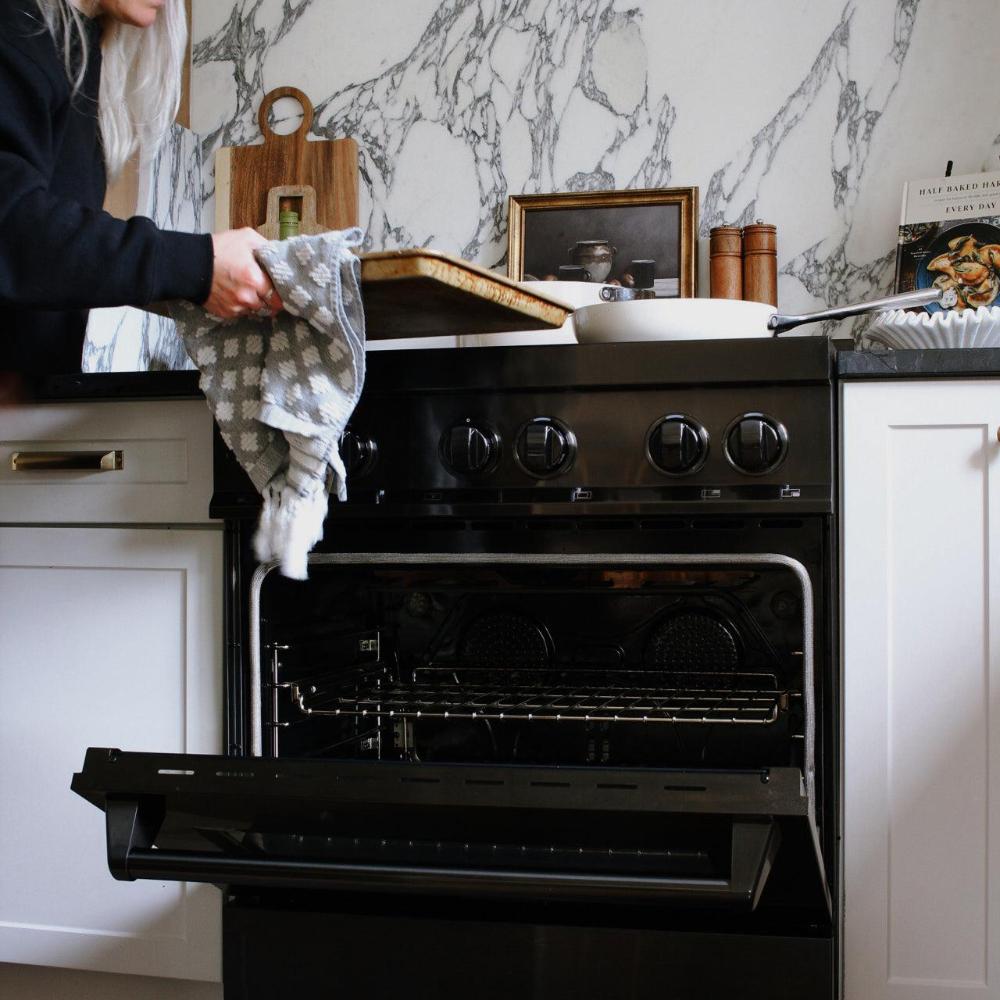 30" 4.0 cu. ft. Induction Range with a 4 Element Stove and Electric Oven RAINDBS30, product image 14 of 15
