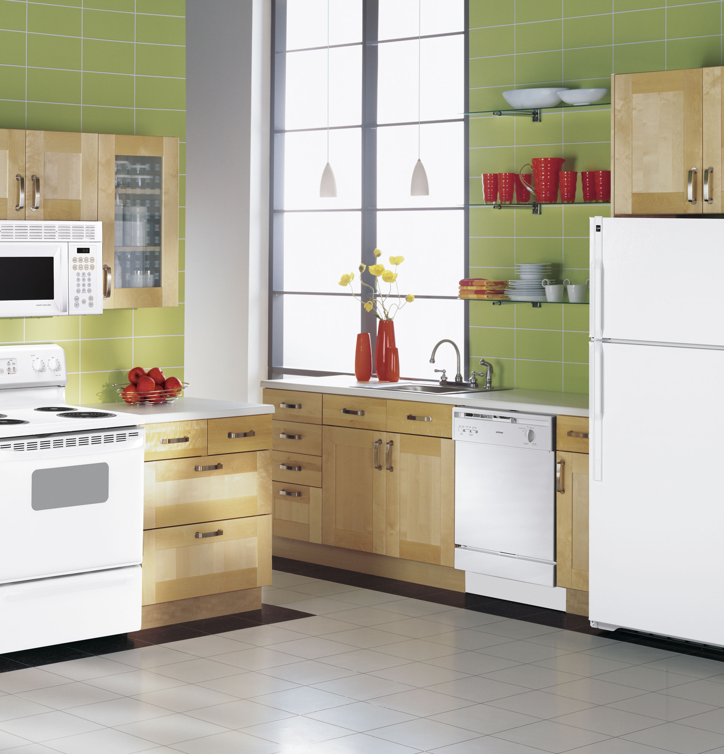 30" Free-Standing Electric Range RB758DPWW, product image 3 of 13