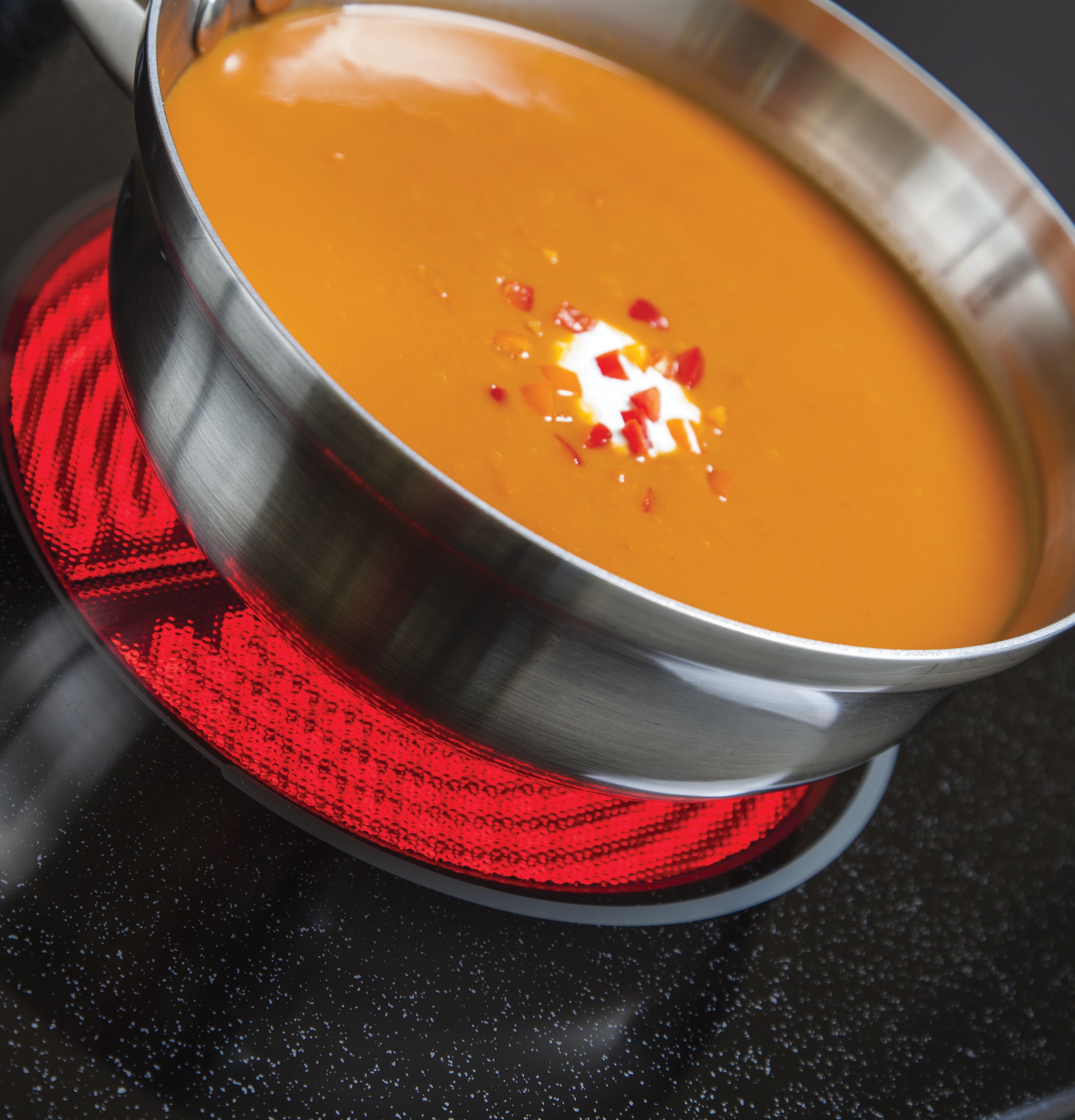 30" Free-Standing Electric Range RB780DHBB, product image 2 of 10