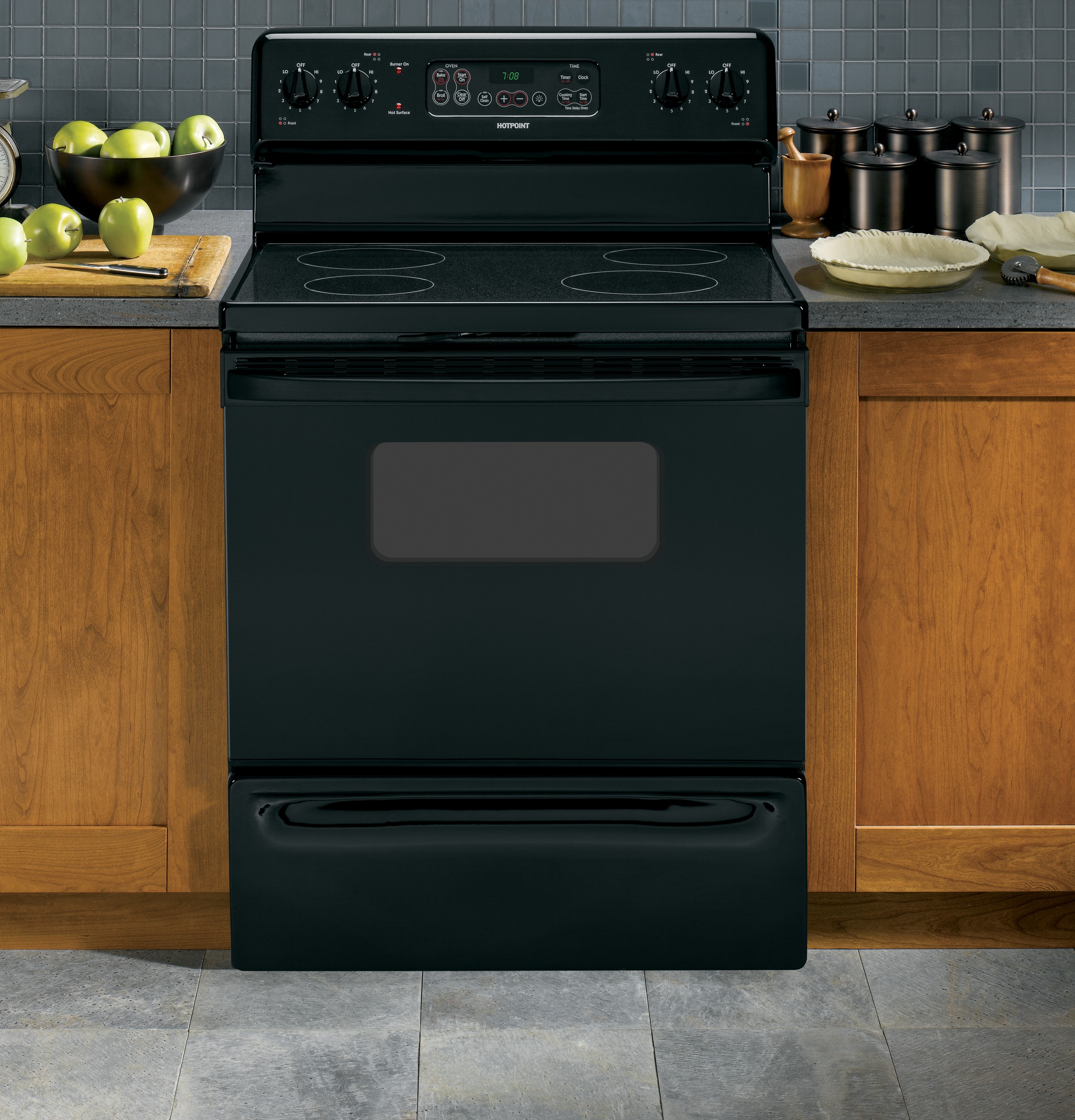 30" Free-Standing Electric Range RB787DPBB, product image 7 of 10