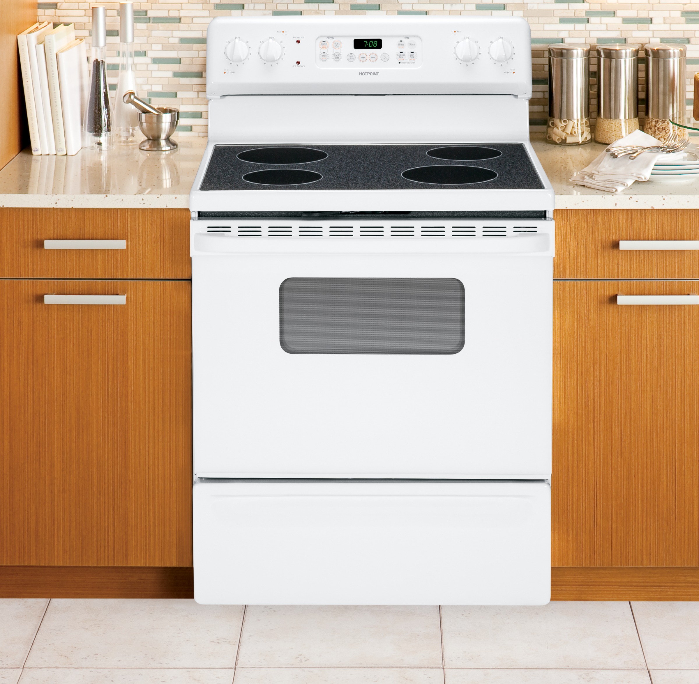 30" Free-Standing Electric Range RB787DPWW, product image 8 of 10