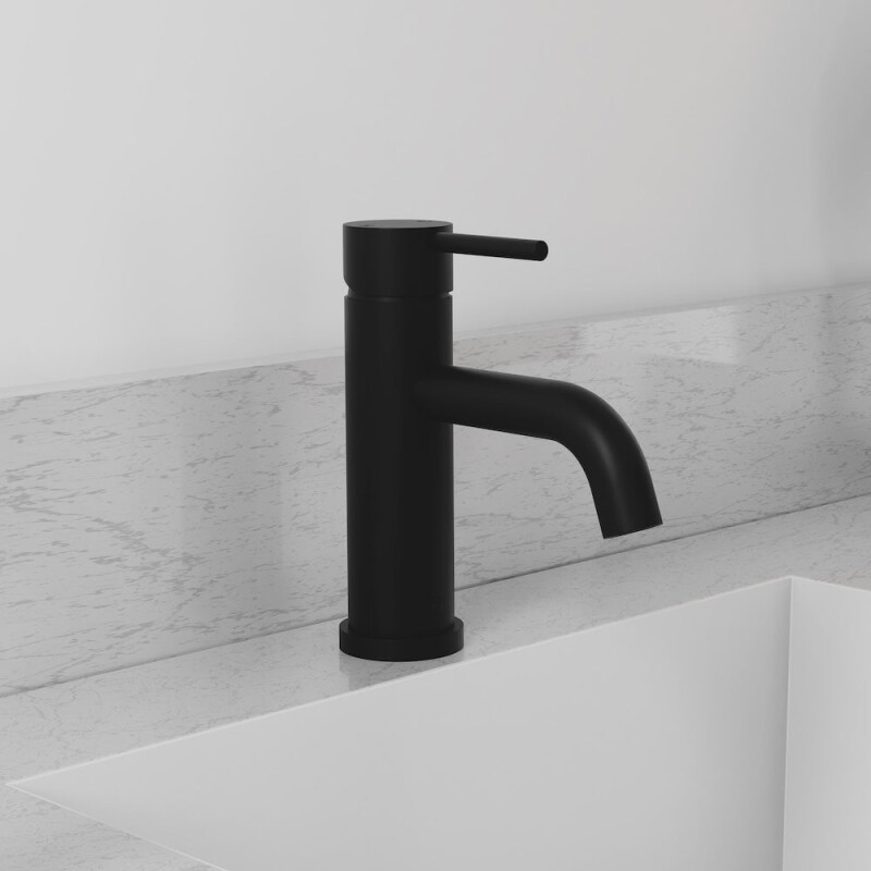 Palisades Elegant Single Handle Bath Faucet In Matte Black RBCN1BFMB