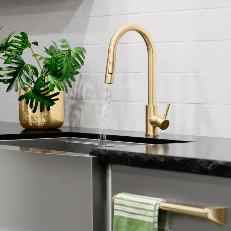 Palisades Pull Down Single Handle Kitchen Faucet In Champagne Bronze RBCN1KFCB