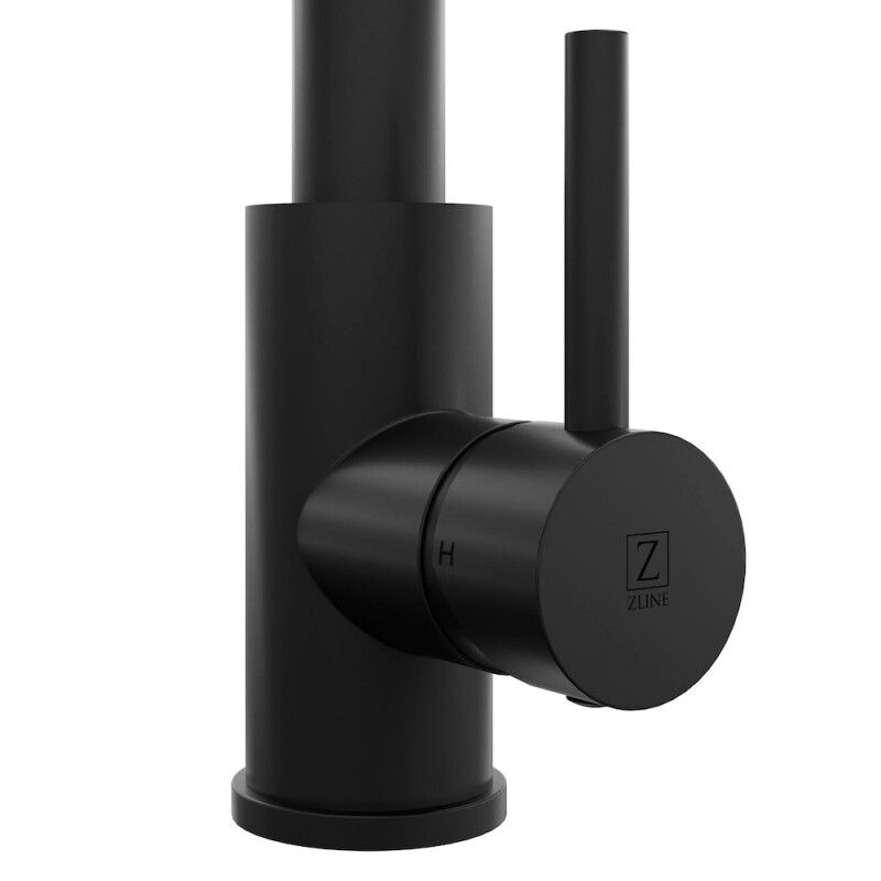 Palisades Pull Down Single Handle Kitchen Faucet In Matte Black RBCN1KFMB