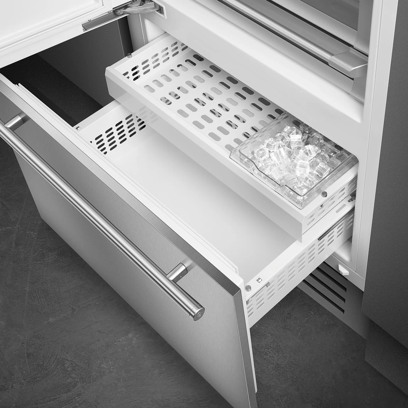 Refrigerator Universal RBMU36LX