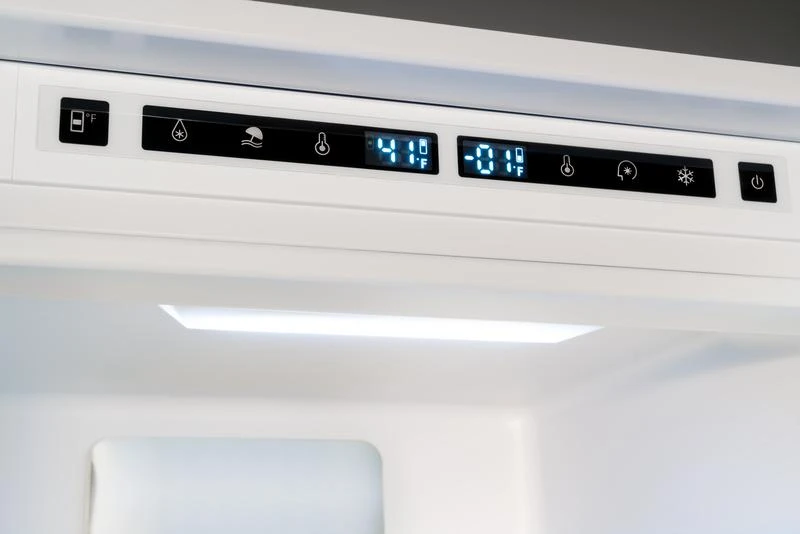 24 inch bottom mount integrated panel ready sliding door REF24BMBPNB