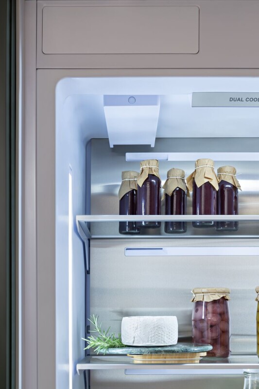 30" Built-in Bottom Mount Refrigerator with Ice Maker REF30BMBIXLT