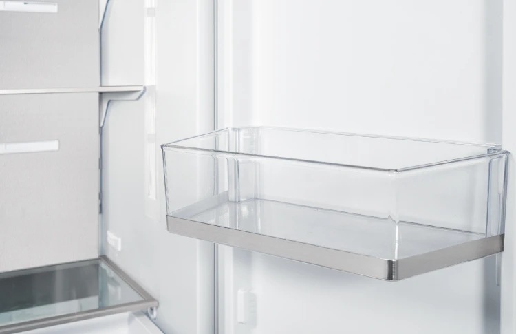 36" Built-in French Door Refrigerator with Ice Maker and Internal Water Dispenser REF36FDBZPNV24