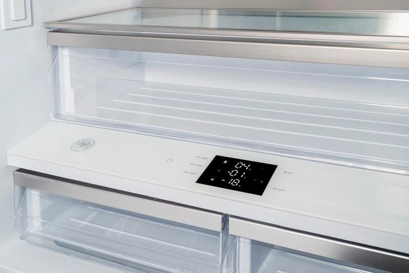 36" Built-in French Door Refrigerator with Ice Maker and Internal Water Dispenser REF36FDBZPNV24