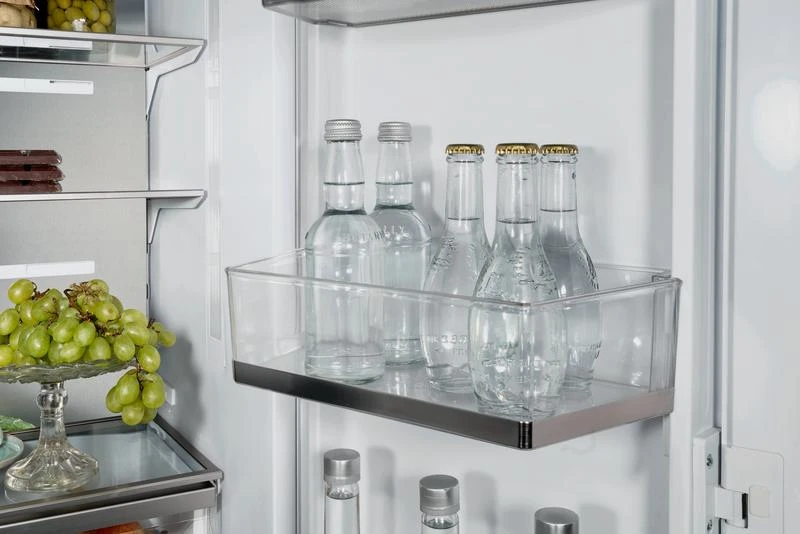 36" Built-in French Door Refrigerator with Ice Maker and Internal Water Dispenser REF36FDBZPNV24