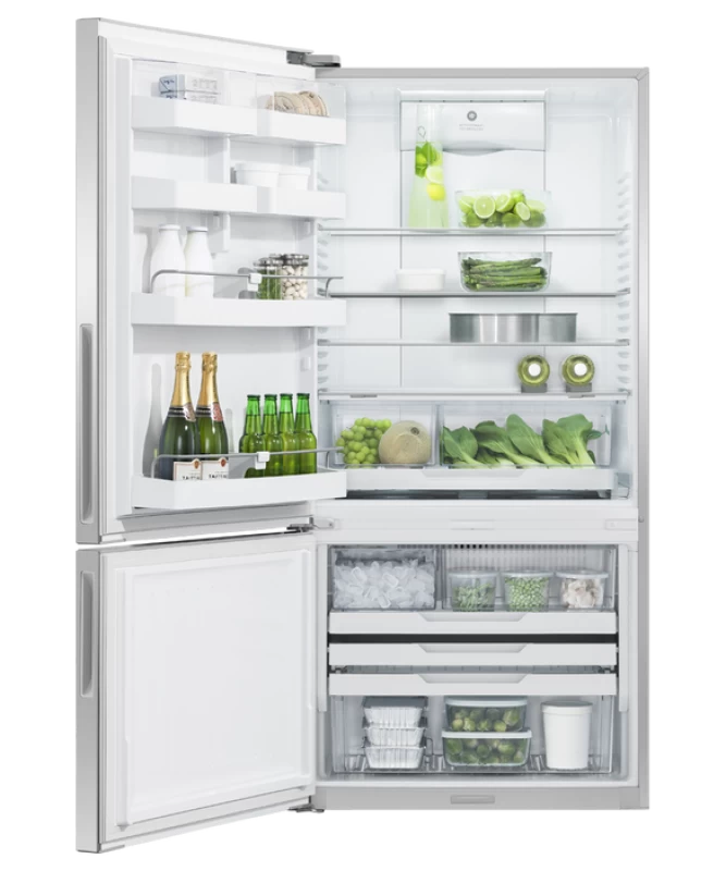 Freestanding Refrigerator Freezer, 32", 17.5 cu ft, Ice & Water RF170BLPUX6N