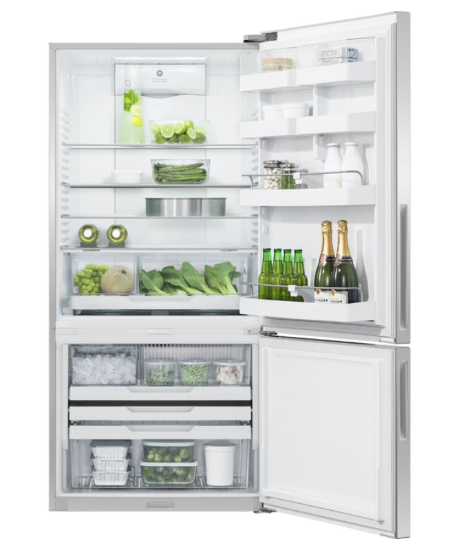 Freestanding Refrigerator Freezer, 32", 17.5 cu ft, Ice & Water RF170BRPUX6N