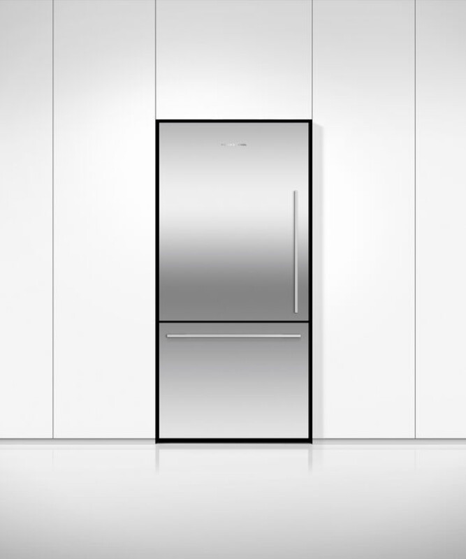 Freestanding Refrigerator Freezer, 32", 17.1 cu ft view 3