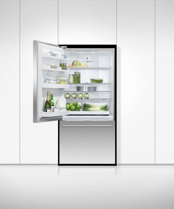 Freestanding Refrigerator Freezer, 32", 17.1 cu ft view 4