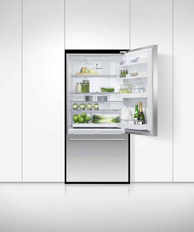 Freestanding Refrigerator Freezer, 32", 17.1 cu ft view 4