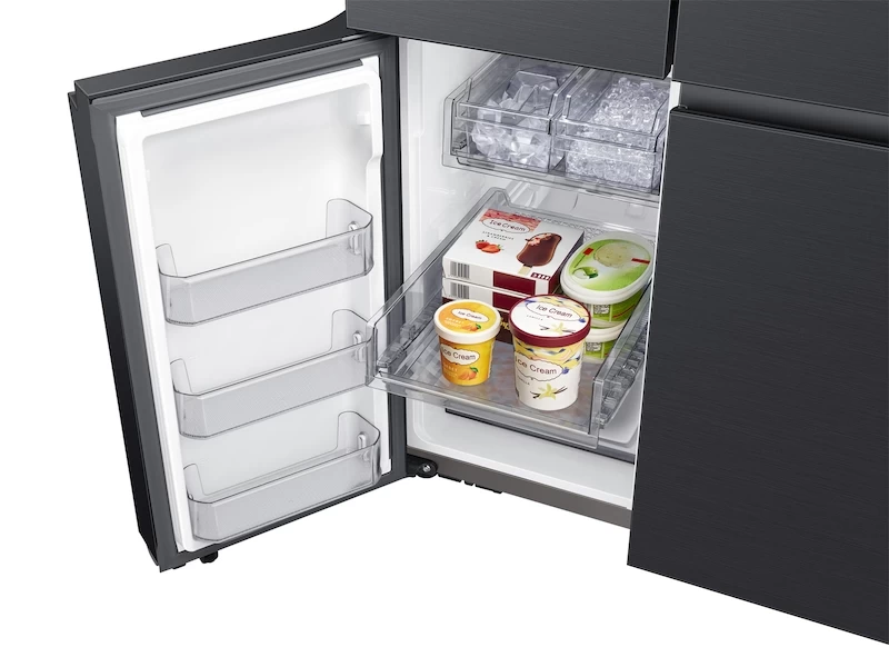 Bespoke Counter Depth 4-Door Flex Refrigerator (23 cu. ft.) RF23A9675MTAA
