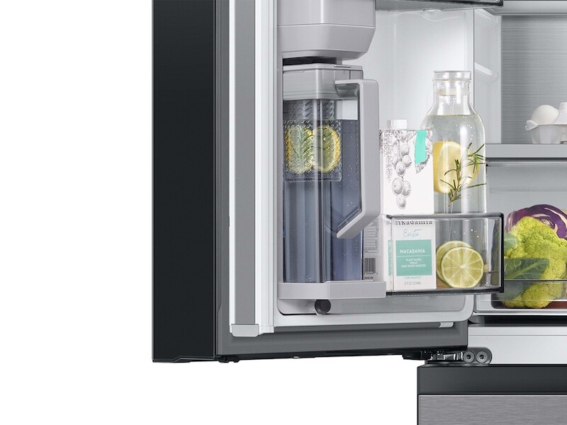 Bespoke 4-Door French Door Refrigerator (23 cu. ft.) with AutoFill Water Pitcher and Customizable Door Panel Colors RF23BB8200APAA, product image 4 of 11