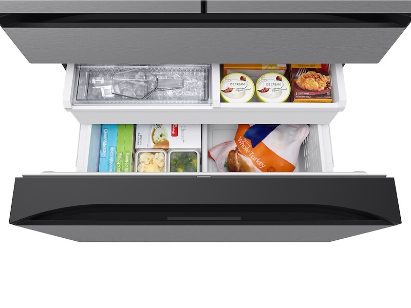 Bespoke 4-Door French Door Refrigerator (23 cu. ft.) with AutoFill Water Pitcher and Customizable Door Panel Colors RF23BB8200APAA, product image 5 of 11