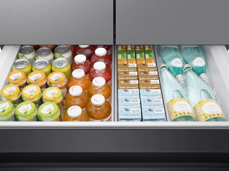 Bespoke 4-Door French Door Refrigerator (23 cu. ft.) with AutoFill Water Pitcher RF23BB8200QLAA