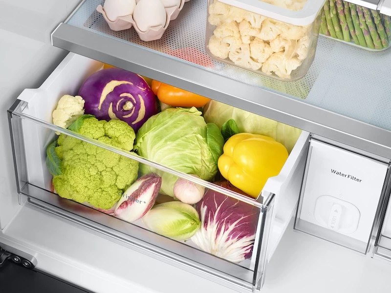 Bespoke 4-Door French Door Refrigerator (23 cu. ft.) with AutoFill Water Pitcher RF23BB8200QLAA