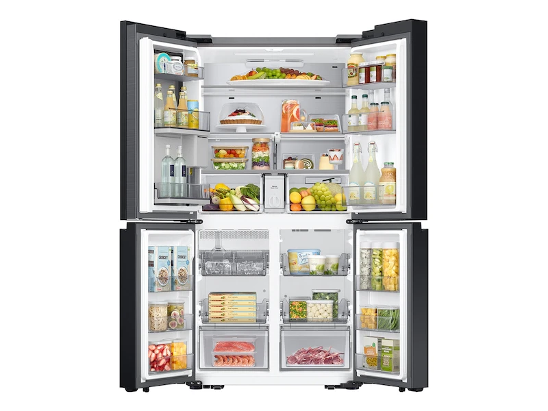 Bespoke Counter Depth 4-Door Flex™ Refrigerator (23 cu. ft.) with Beverage Center™ in White Glass RF23DB960012AA