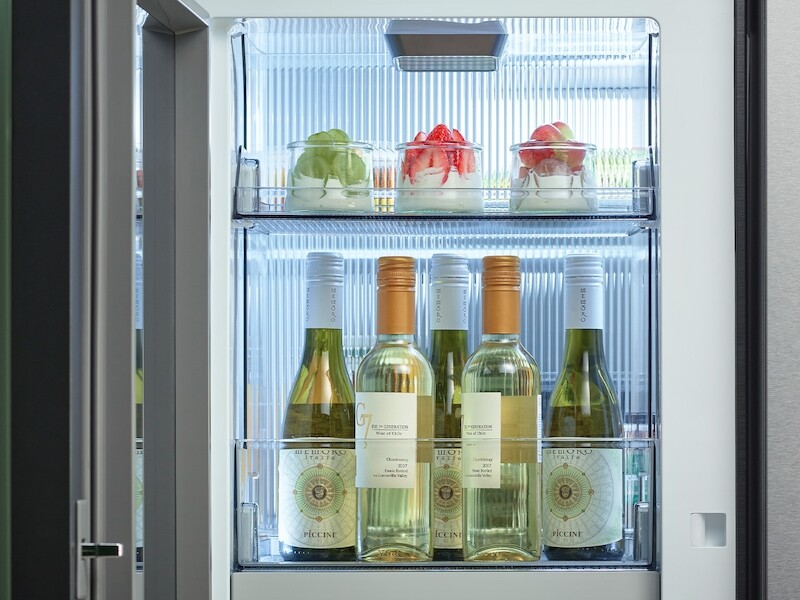 Beverage Zone™ | Sphere Ice™ & Auto Open Door | 23 cu.ft. RF23DB9750QLAA