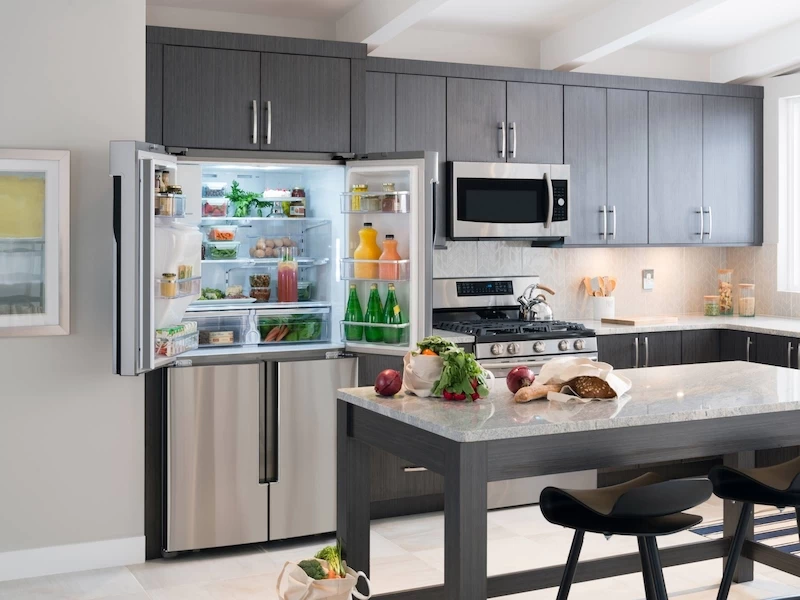 23 cu. ft. Counter Depth 4-Door Flex Refrigerator with FlexZone™ RF23J9011SRAA