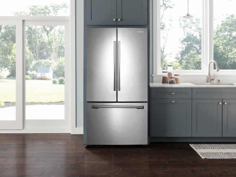 26 cu. ft. French Door Refrigerator with Internal Filtered Water RF261BEAESR