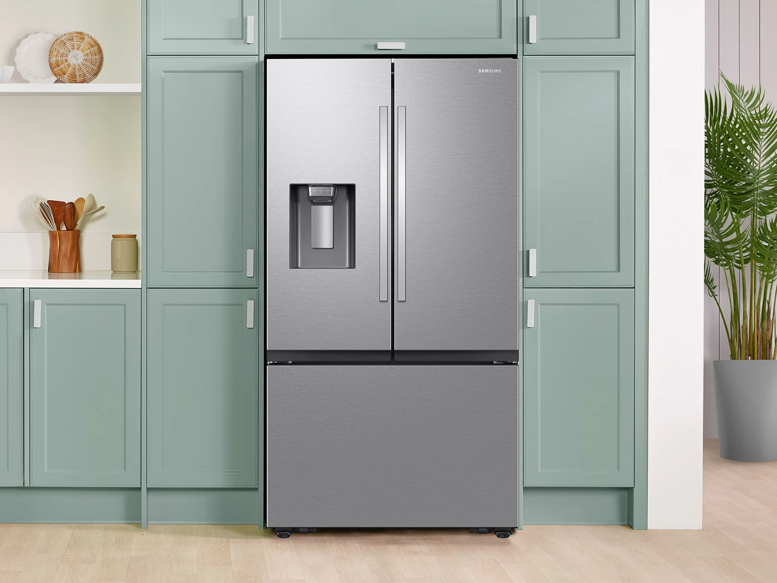 Bespoke AI 3-Door French Door Mega Capacity | External Water & Ice Dispenser | 26 cu. ft. RF27CG5B30SRAA