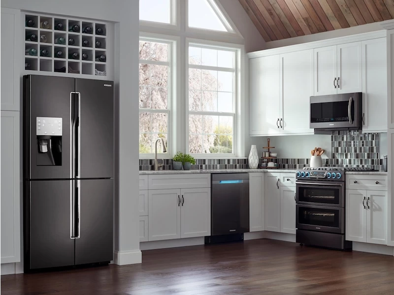 28 cu. ft. 4-Door Flex Refrigerator with FlexZone™ RF28K9070SGAA