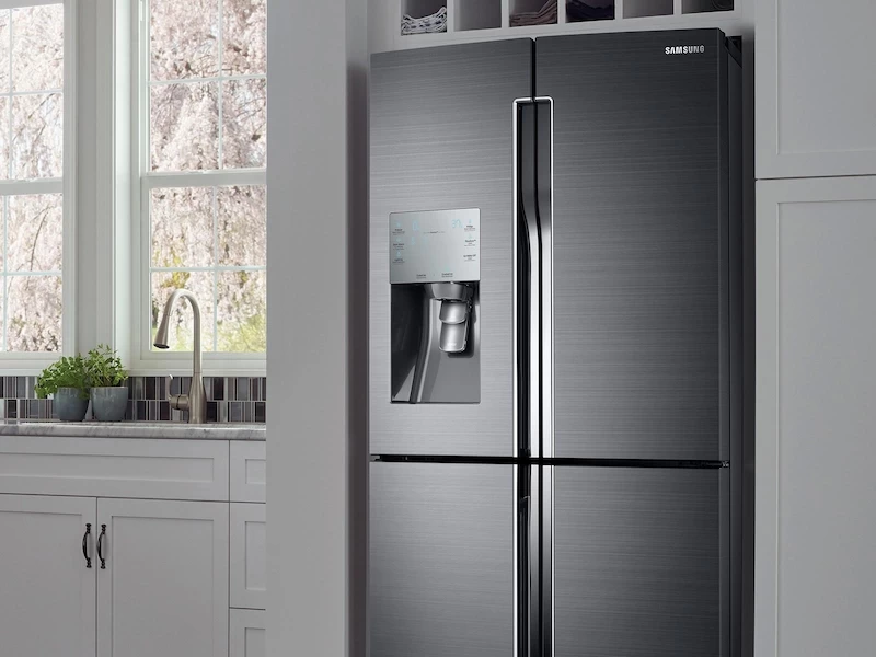 28 cu. ft. Food Showcase 4-Door Flex Refrigerator with FlexZone™ RF28K9380SGAA