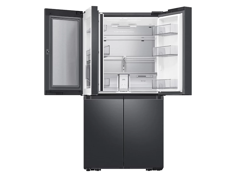 29 cu. ft. Smart 4-Door Flex™ Refrigerator with Family Hub™ and Beverage Center in Black Stainless Steel RF29A9771SGAA