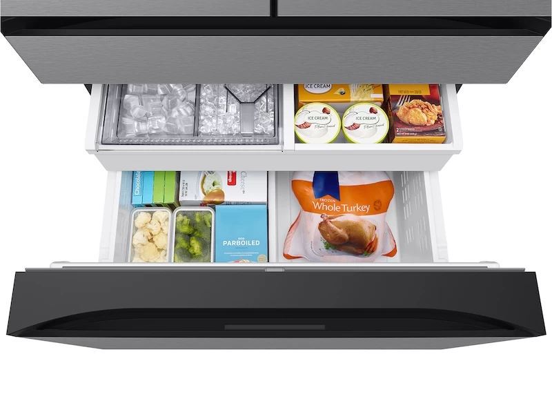Bespoke 4-Door French Door Refrigerator (29 cu. ft.) with AutoFill Water Pitcher RF29BB8200QLAA