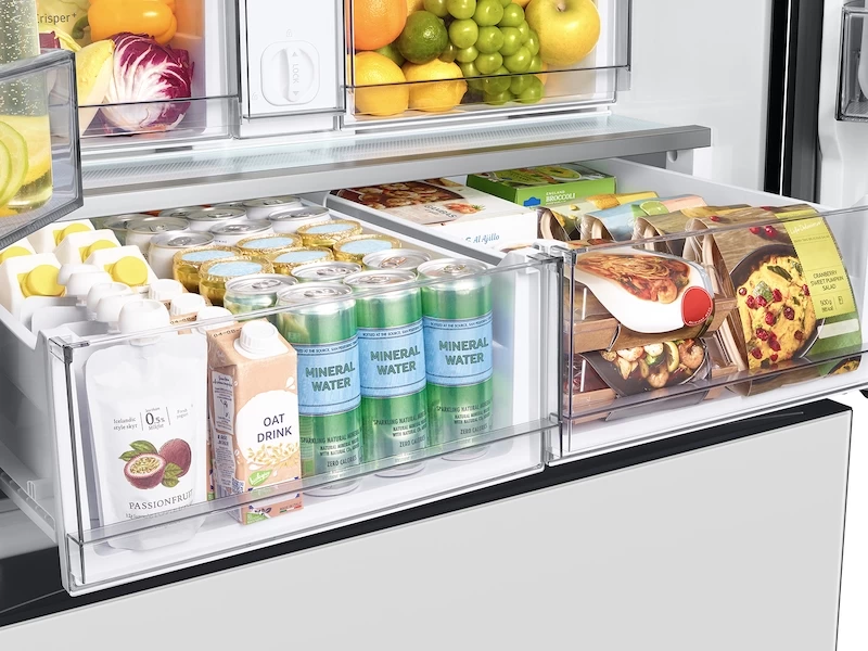 Bespoke 3-Door French Door Refrigerator (30 cu. ft.) with AutoFill Water Pitcher RF30BB620012AA