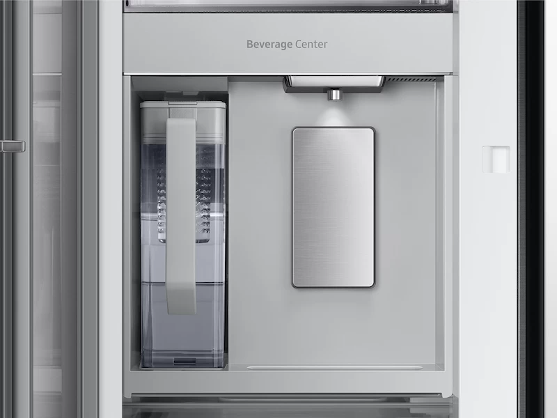Bespoke 3-Door French Door Refrigerator (30 cu. ft.) – with Top Left and Family Hub Panel RF30BB69006M