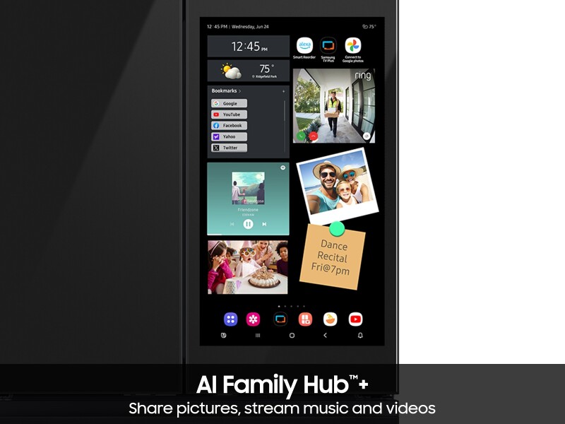 Bespoke AI 4-Door French Door AI Family Hub™ | AI Vision & Auto Open Door 29 cu.ft. RF90F29AECRAA