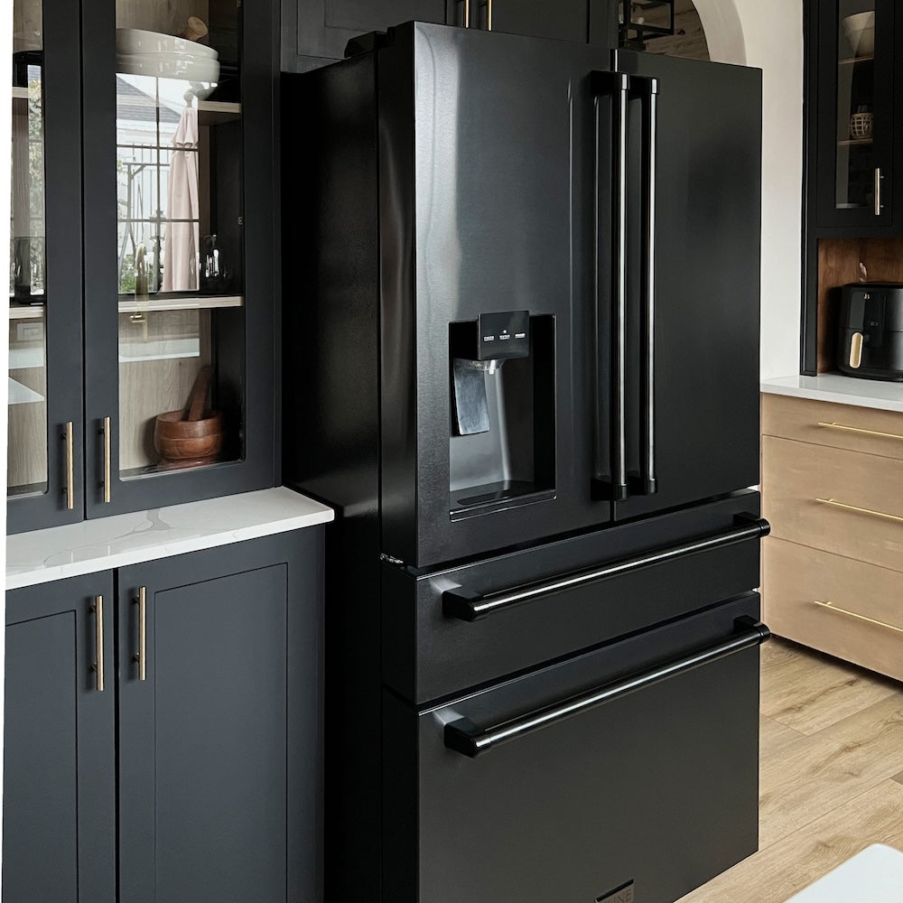 36 In. 21.6 Cu. Ft. Counter-depth French Door Refrigerator With Water And Ice Dispenser In Fingerprint-resistant Black Stainless Steel RFMW36BS