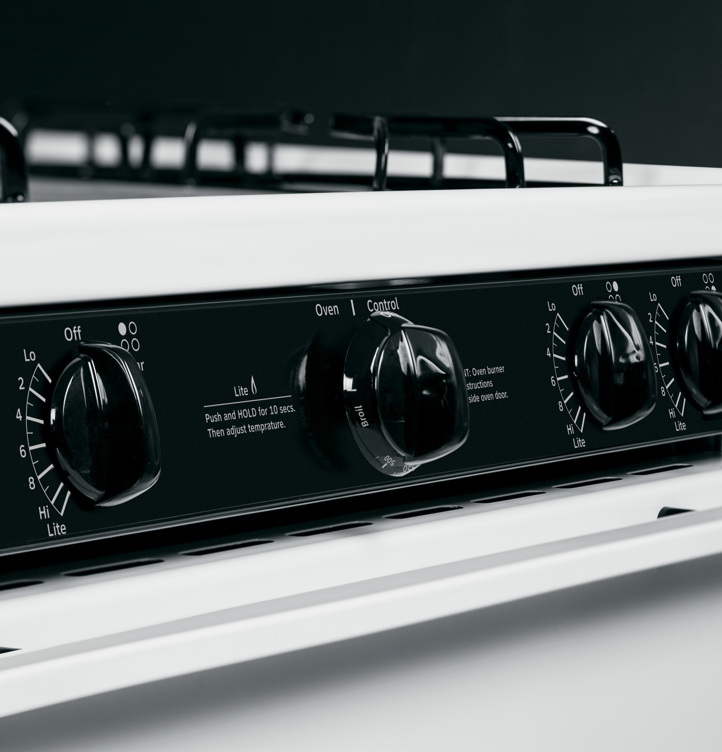 30" Free-Standing Gas Range RGB518PCHWH