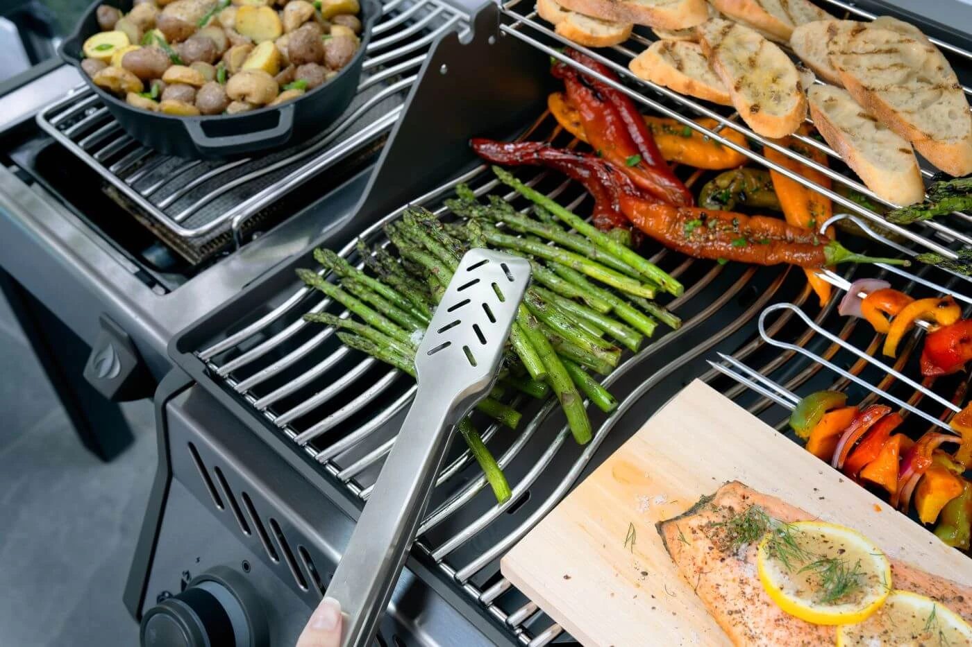 Rogue® PRO 525 SIB with Infrared Side Burner RP525SIBNSS2