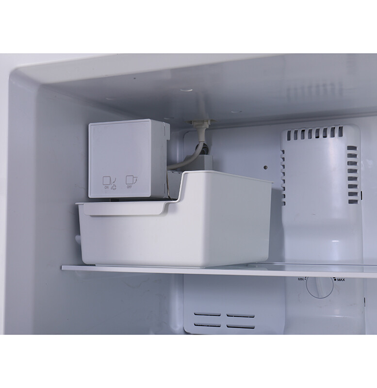 Conserv 30in RETRO Refrigerator 18cf Top Mount FACTORY INSTALLED ICE MAKER 110V Handle RRFI18C