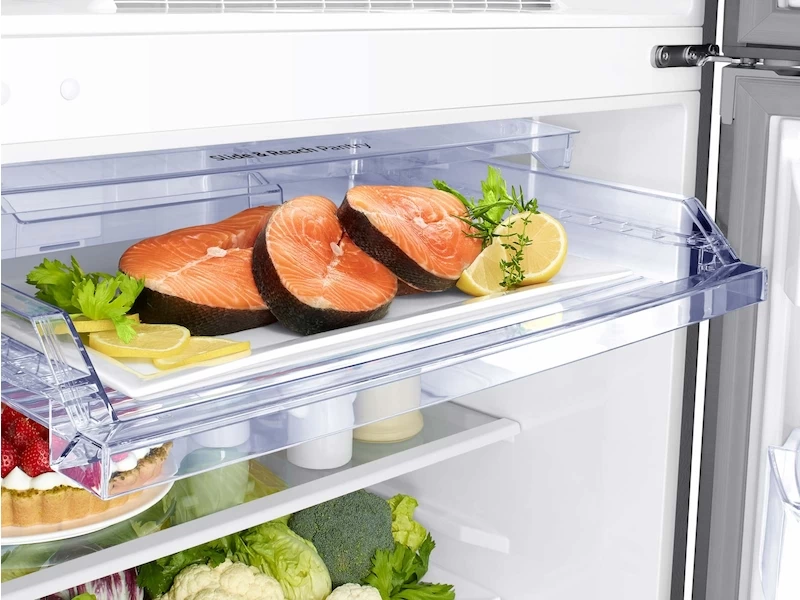 18 cu. ft. Top Freezer Refrigerator with FlexZone RT18M6213SRAA