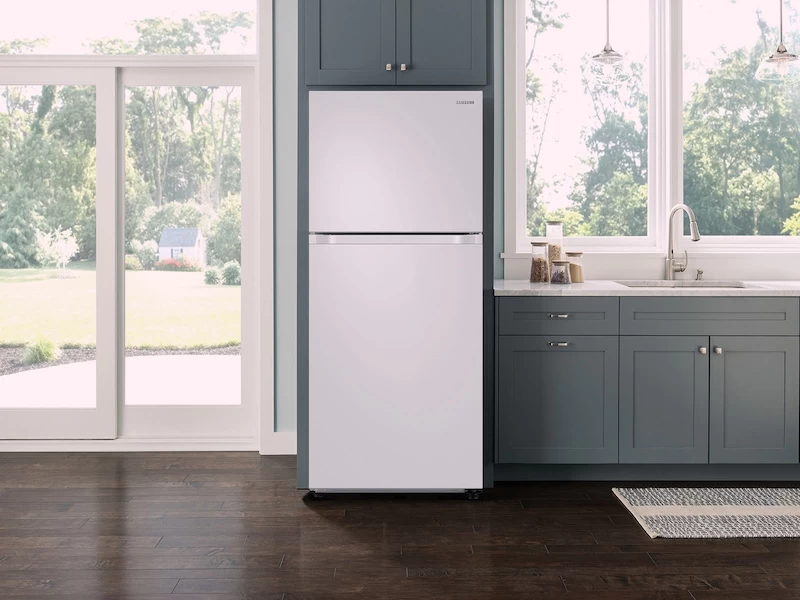 18 cu. ft. Top Freezer Refrigerator with FlexZone RT18M6213WWAA