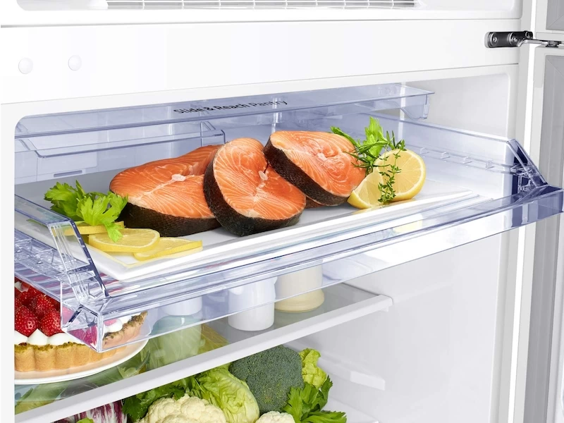 18 cu. ft. Top Freezer Refrigerator with FlexZone RT18M6213WWAA