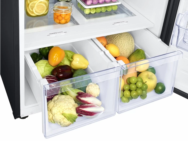 18 cu. ft. Top Freezer Refrigerator with FlexZone and Ice Maker RT18M6215SGAA