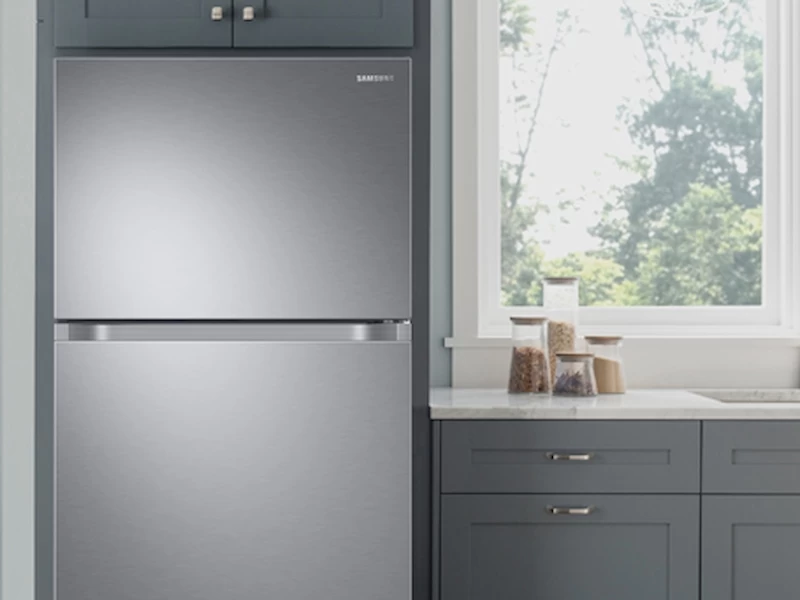 21 cu. ft. Top Freezer Refrigerator with FlexZone™ in Stainless Steel RT21M6213SRAA