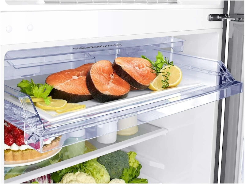 21 cu. ft. Top Freezer Refrigerator with FlexZone and Ice Maker RT21M6215SRAA