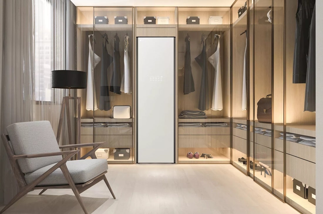 LG Styler® Steam Closet with TrueSteam® Technology and Exclusive Moving Hangers view 20