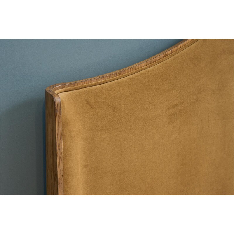 Halbrooke King Upholstered Bed S869