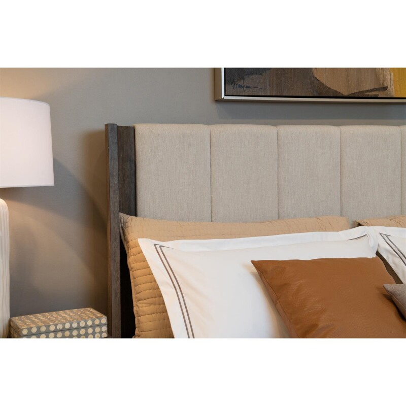 Sariel King Upholstered Storage Bed S911